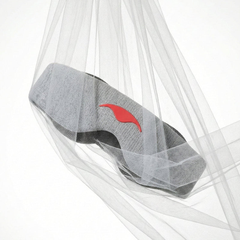 A sleep mask for all seasons