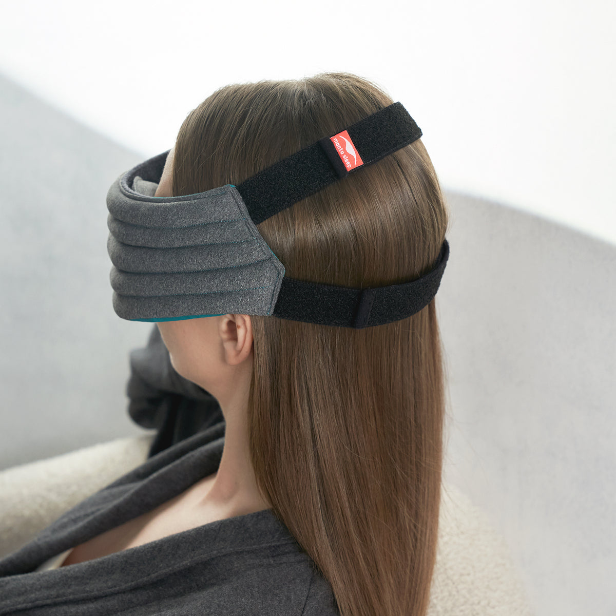 <strong>A perfect fit that stays in place, all night</strong>